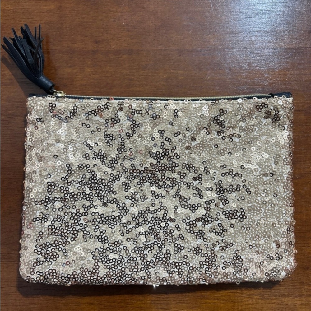 Cosmetic bag
